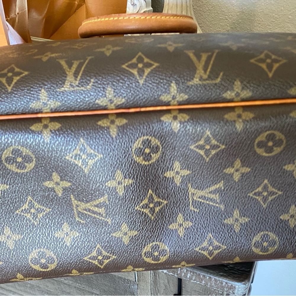 Louis Vuitton Brown Monogram Duffel with Tan Leather Trim - Picture 8 of 11